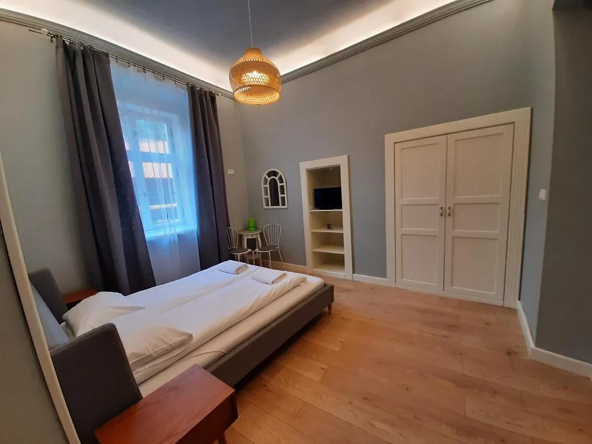 Florianska Gate Luxury Apartments Krakow 2*,  Poland