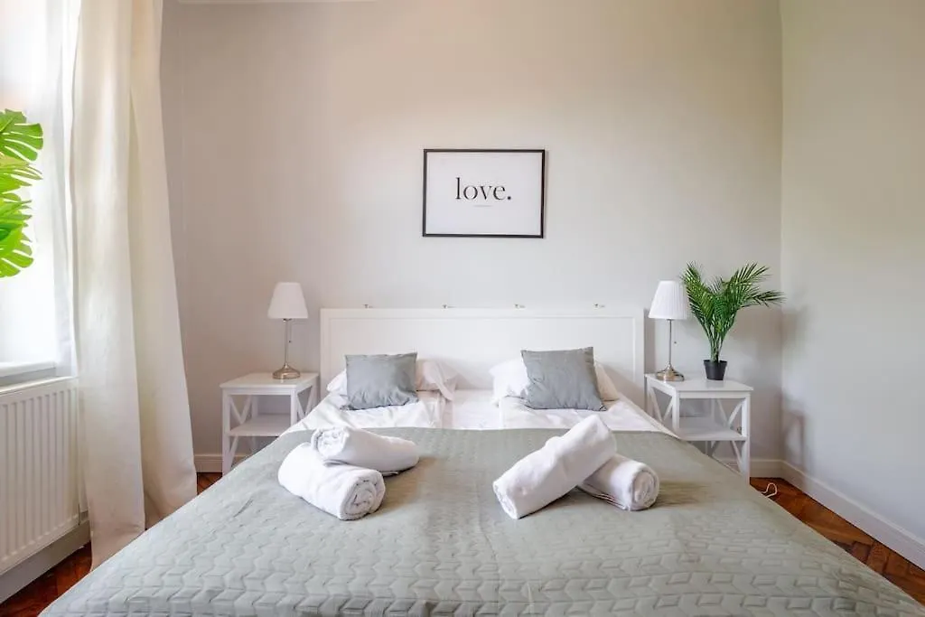 ** Aparthotel Florianska Gate Luxury Apartments Krakow Poland